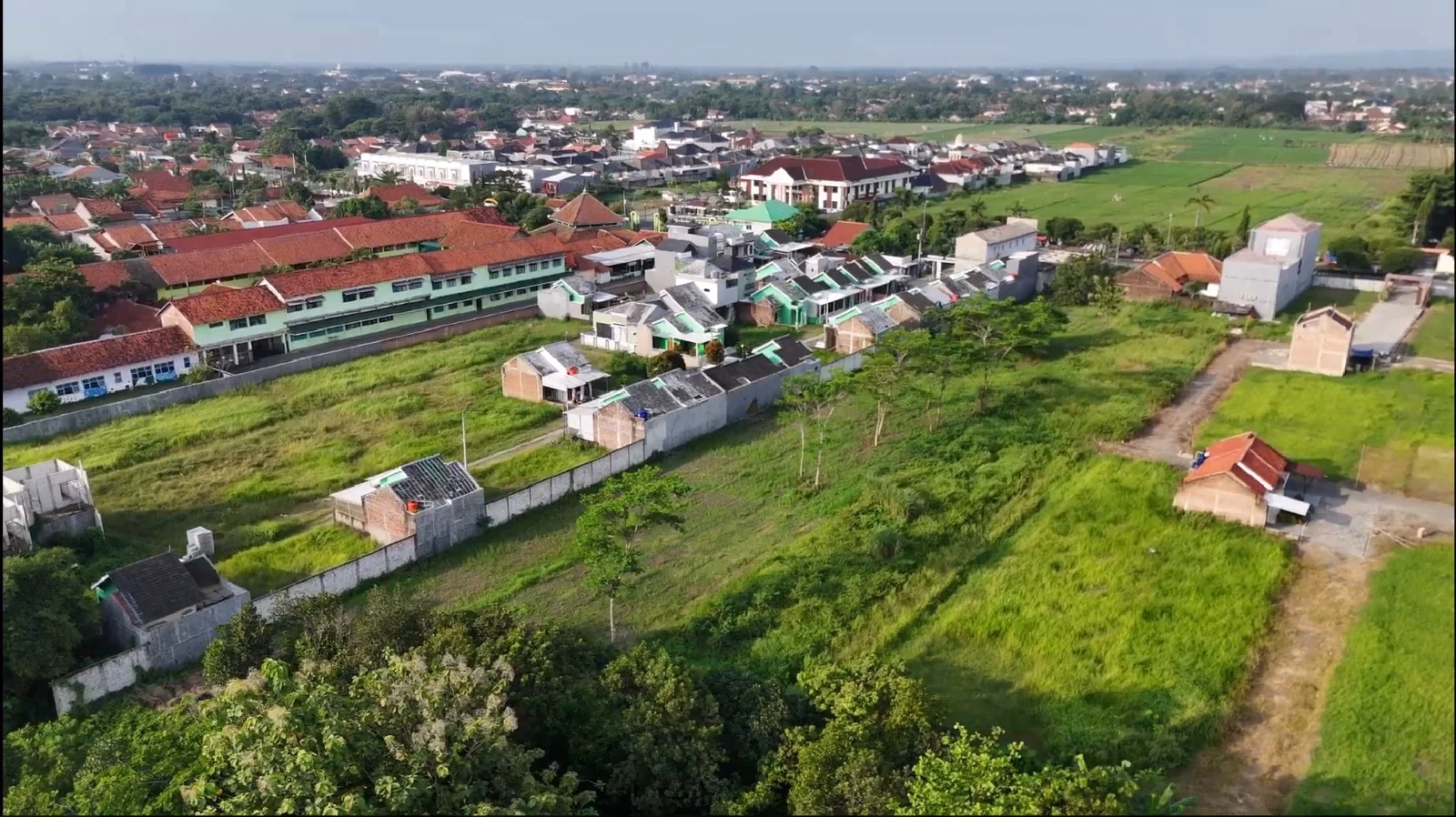 Perkembangan Ekonomi Slawi: Kenapa Kawasan Ini Cocok untuk Investasi Rumah?