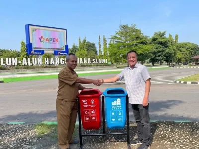 Sinergi Sapphire Grup dan DLH: Jaga Kebersihan di Kota Slawi